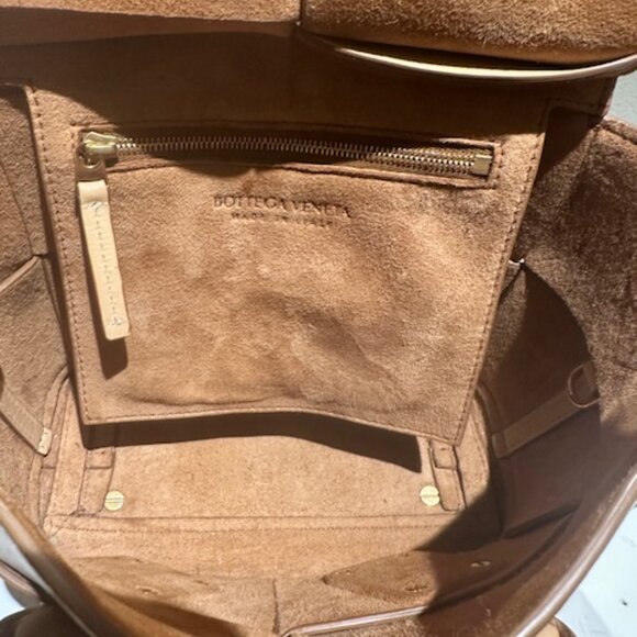 Bottega Veneta Intrecciato Mini Arco Calfskin Leather Tote Almond - Picture 9 of 16